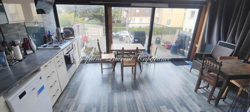 Immeuble - 130 m² - 6 pièces