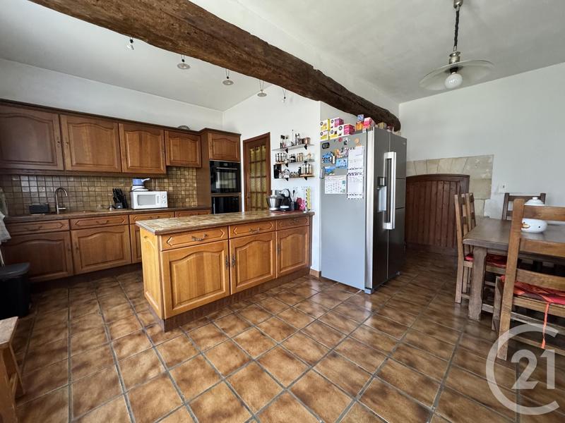 Maison - 210 m² - 7 pièces