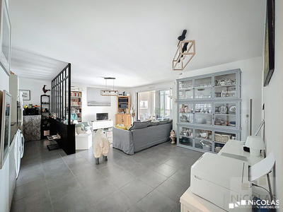 Appartement - 85 m² - 3 pièces