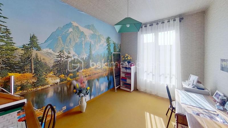 Maison - 99 m² - 5 pièces