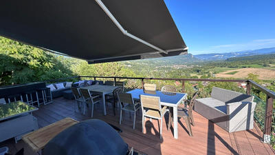 Maison - 185 m² - 6 pièces