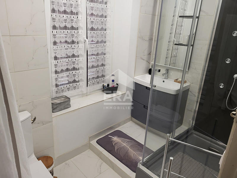 Maison - 101 m² - 6 pièces