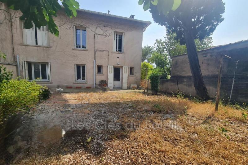 Villa - 180 m² - 6 pièces