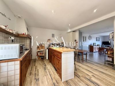 Maison - 177 m² - 7 pièces