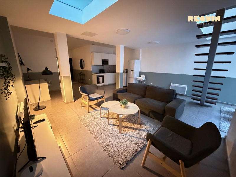 Appartement - 96 m² - 6 pièces