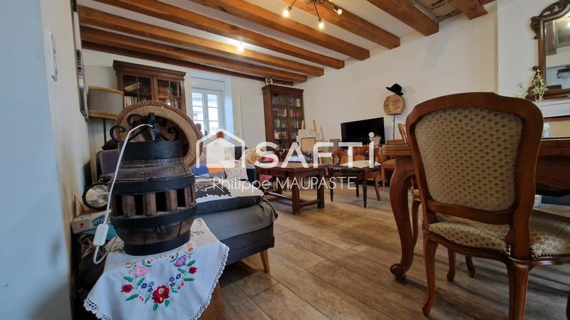 Maison - 215 m² - 10 pièces