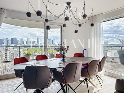 Appartement - 107 m² - 4 pièces