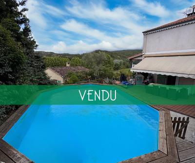 Villa - 100 m² - 4 pièces