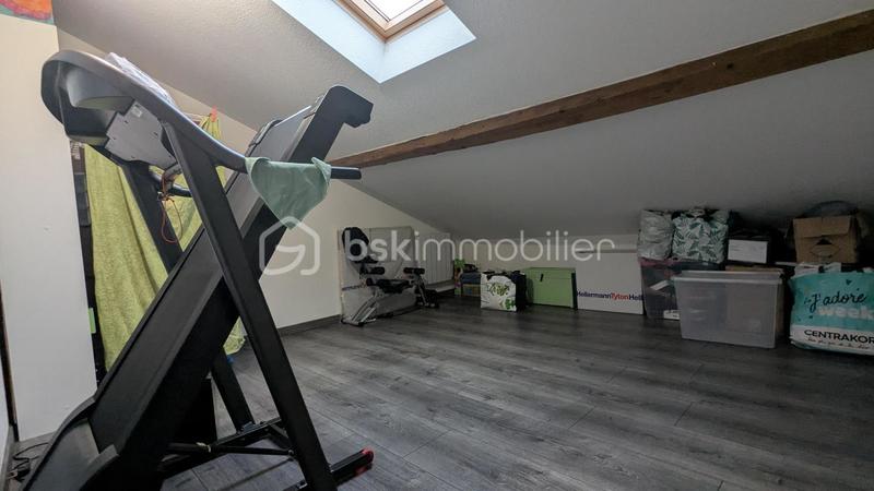 Corps de ferme - 242 m² - 8 pièces