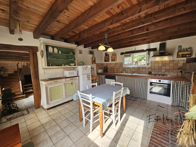 Maison ancienne - 310 m² - 12 pièces