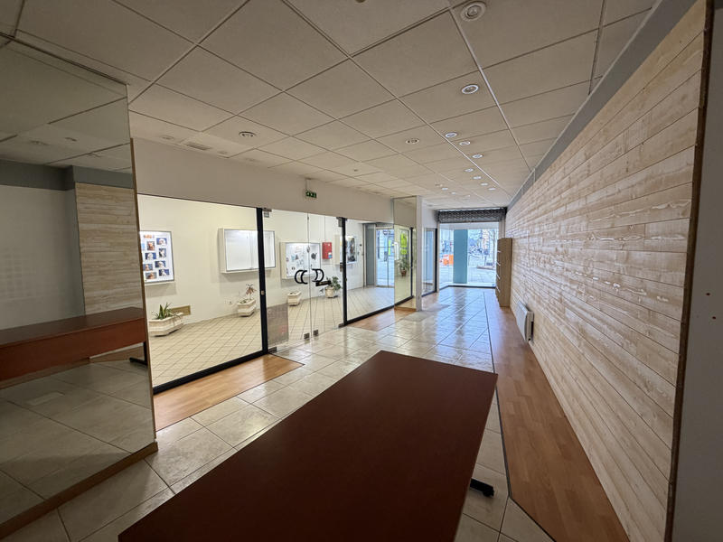 Local commercial - 60 m²