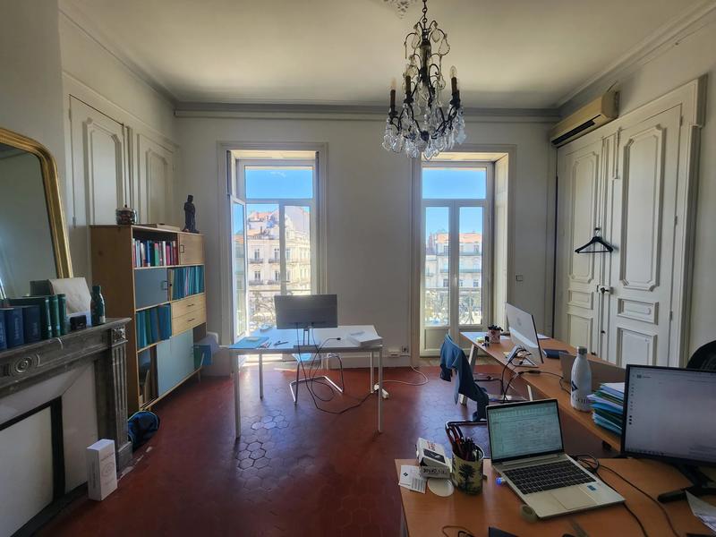 Bureau - 148 m² - 10 pièces