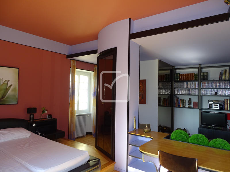 Maison - 233 m² - 8 pièces