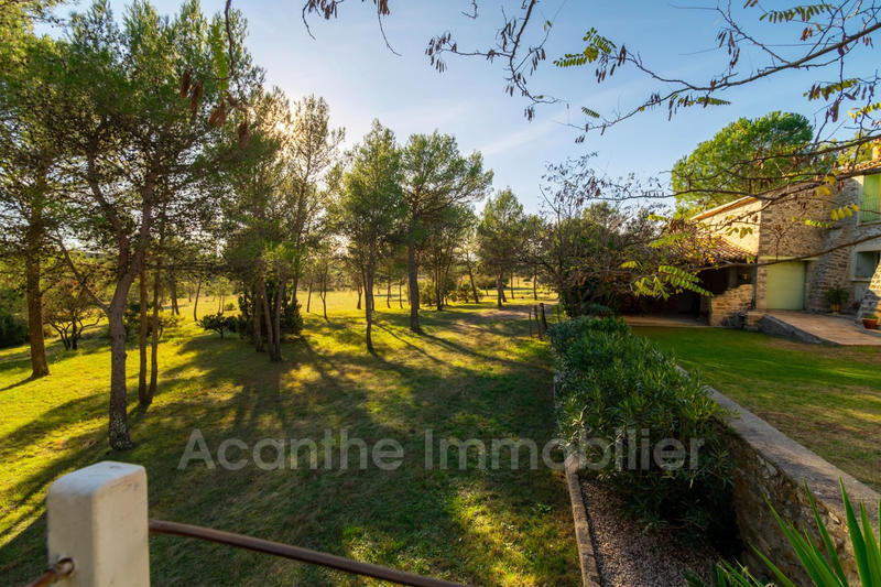 Mas - 298 m² - 8 pièces