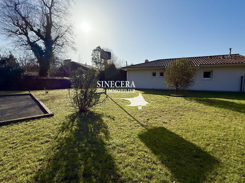 Maison - 93 m² - 4 pièces