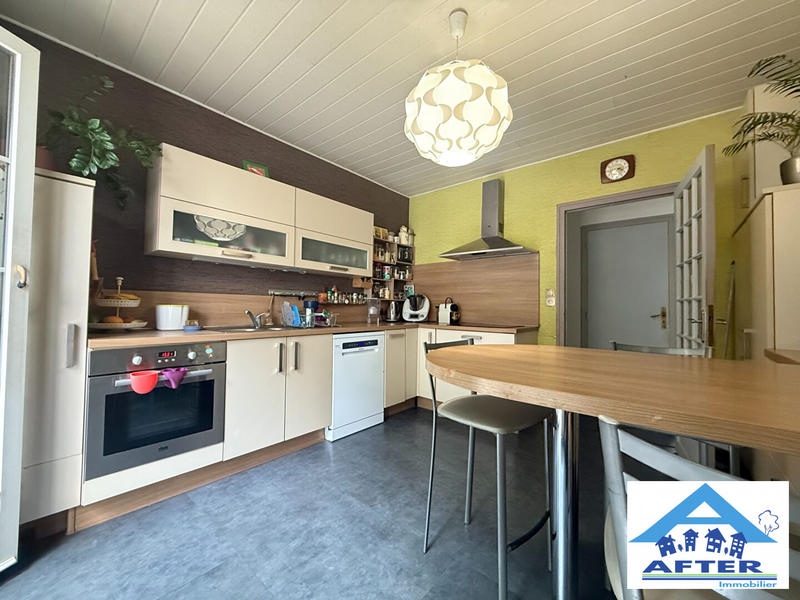 Maison - 163 m² - 7 pièces