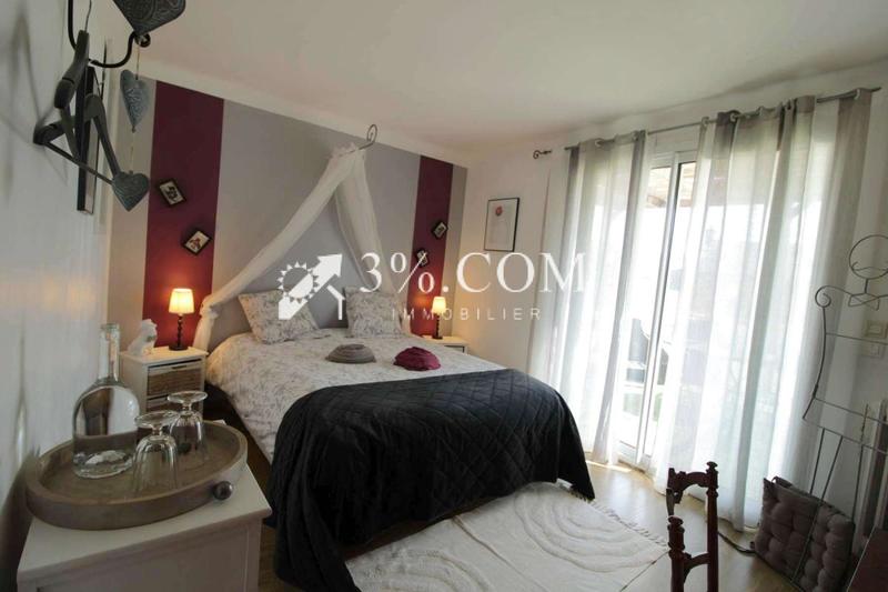 Maison - 290 m² - 9 pièces