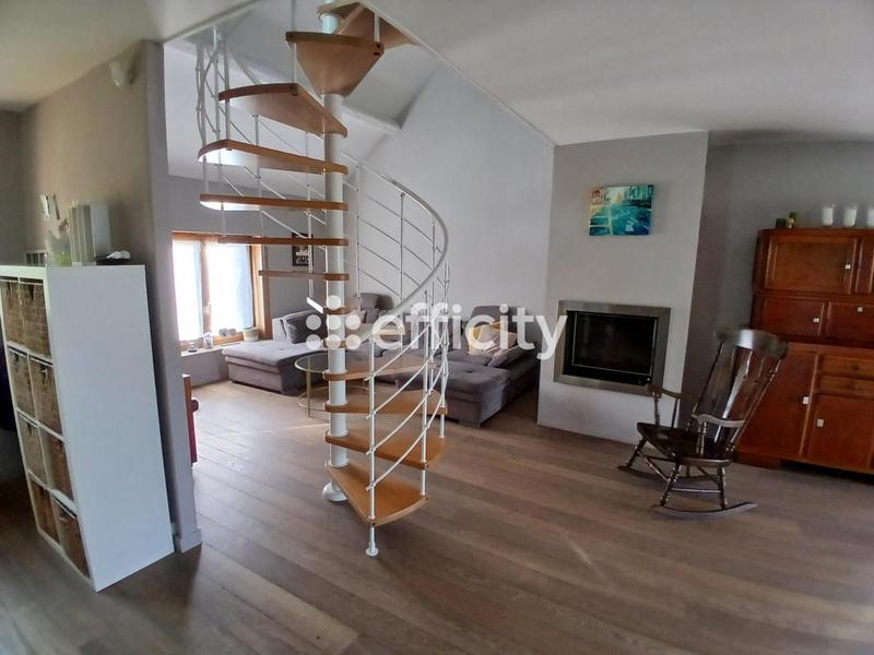 Maison - 142 m² - 5 pièces