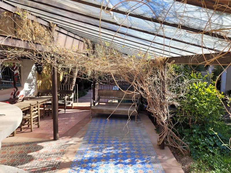 Maison - 259 m² - 9 pièces