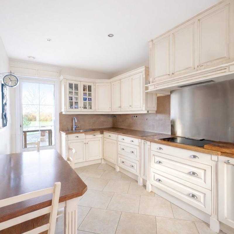 Maison - 174 m² - 8 pièces