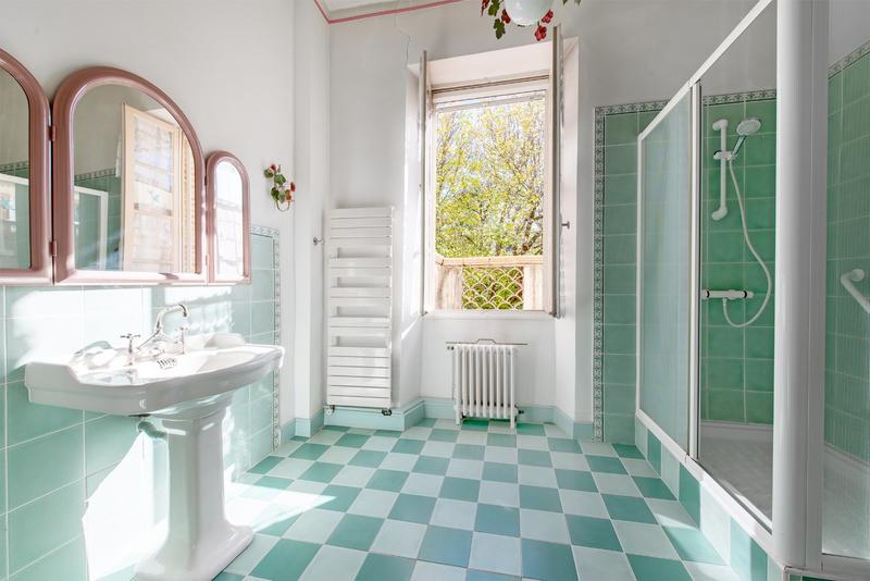 Maison bourgeoise - 385 m² - 12 pièces