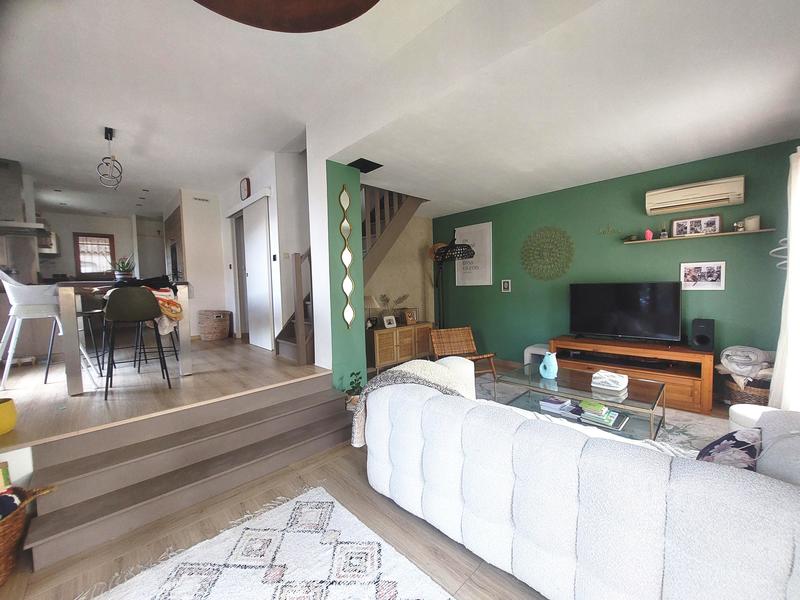 Maison - 101 m² - 5 pièces