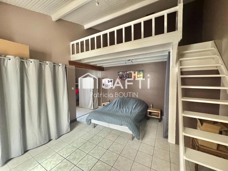 Maison - 255 m² - 10 pièces