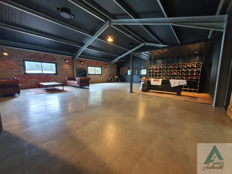 Local commercial - 400 m² - 6 pièces