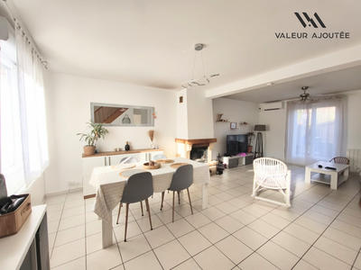 Maison traditionnelle - 109 m² - 6 pièces