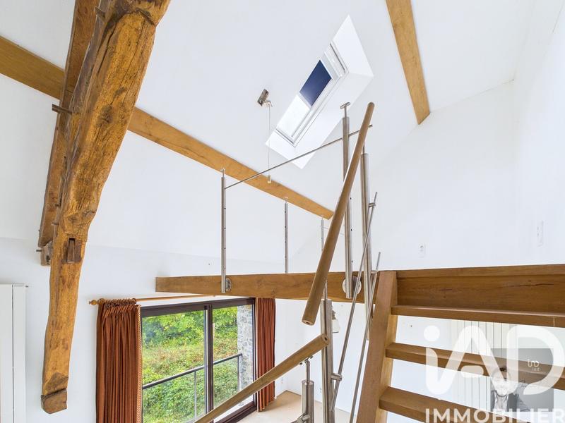 Maison - 230 m² - 8 pièces