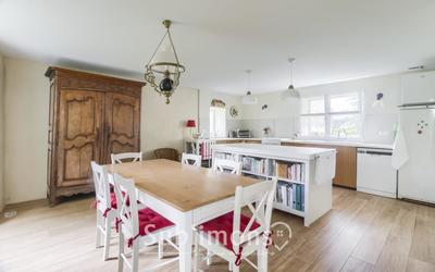 Longère - 258 m² - 8 pièces