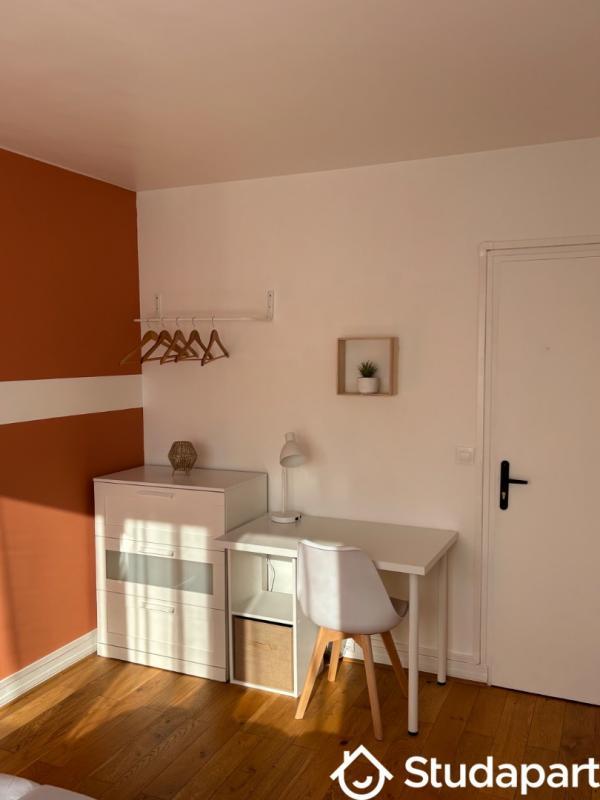 Chambre - 12 m² - 1 pièce
