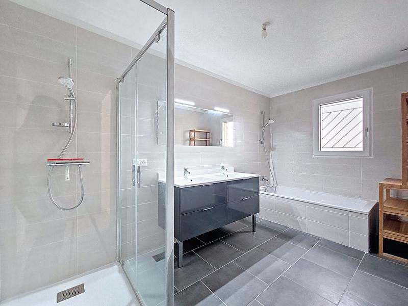 Villa - 141 m² - 6 pièces