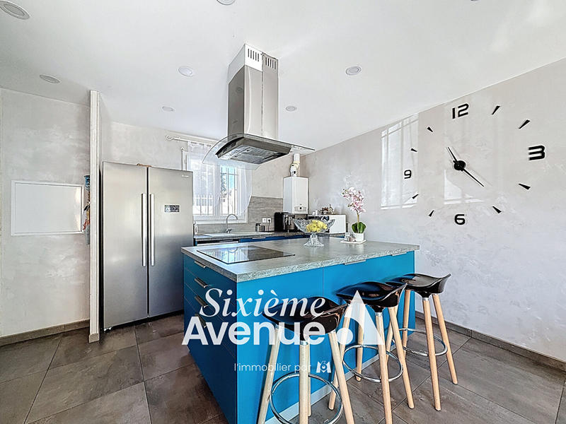 Maison - 80 m² - 4 pièces