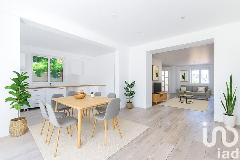 Maison - 216 m² - 7 pièces