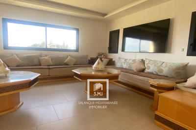 Maison - 250 m² - 4 pièces