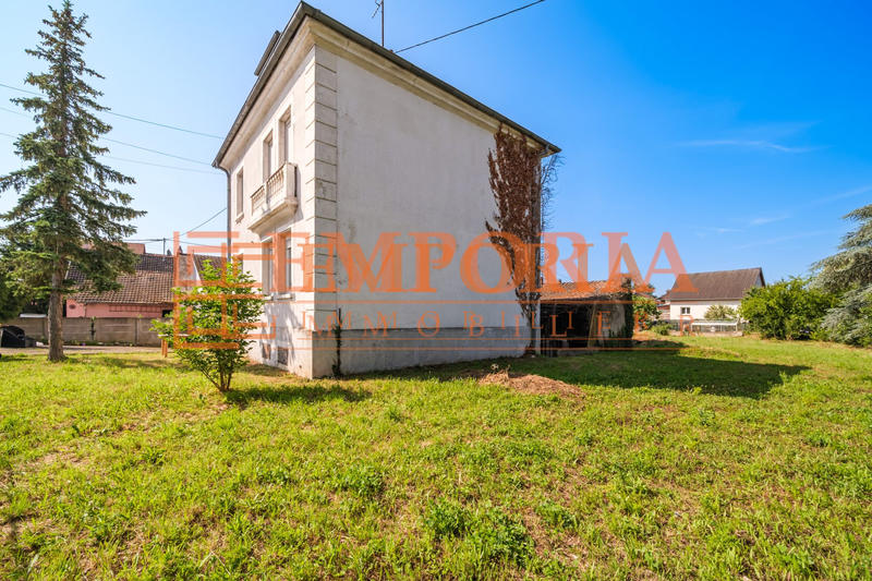 Maison - 160 m² - 7 pièces