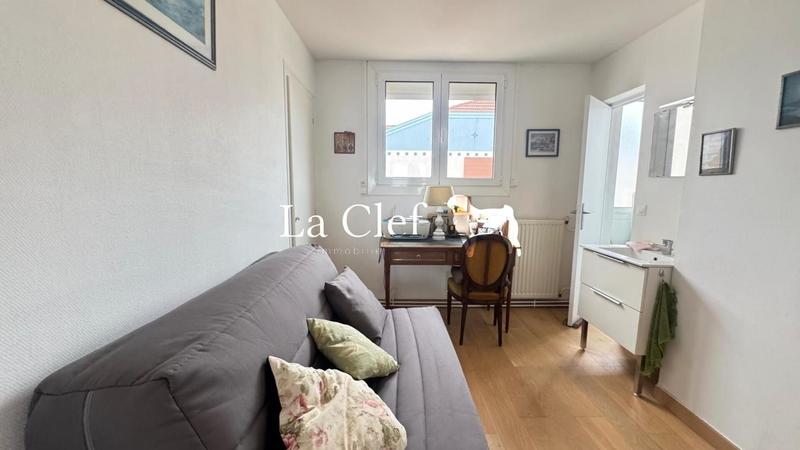 Appartement - 121 m² - 6 pièces