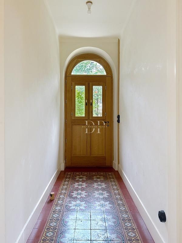 Maison bourgeoise - 227 m² - 7 pièces