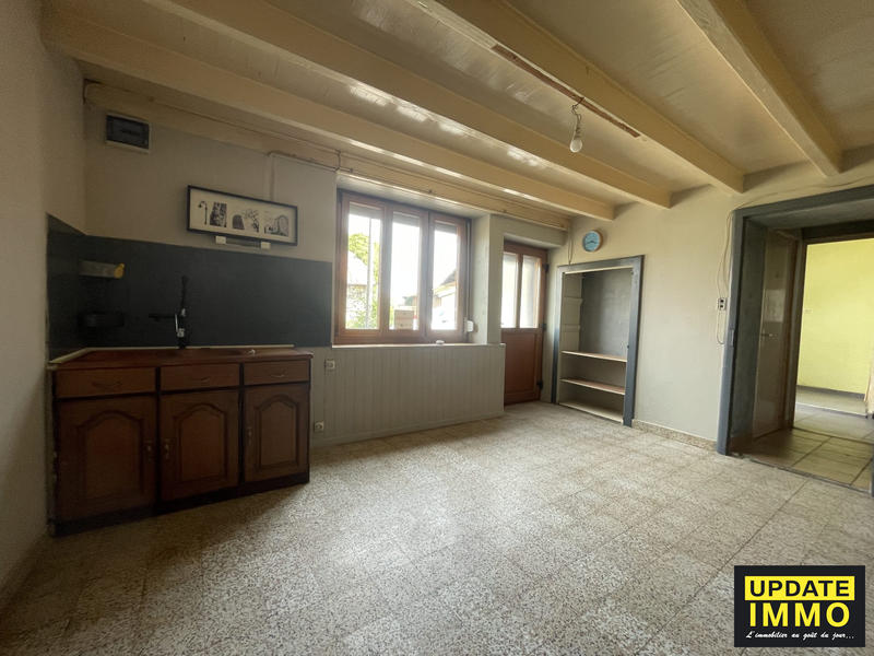 Maison - 99 m² - 7 pièces