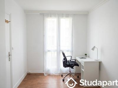 Chambre - 10 m² - 1 pièce