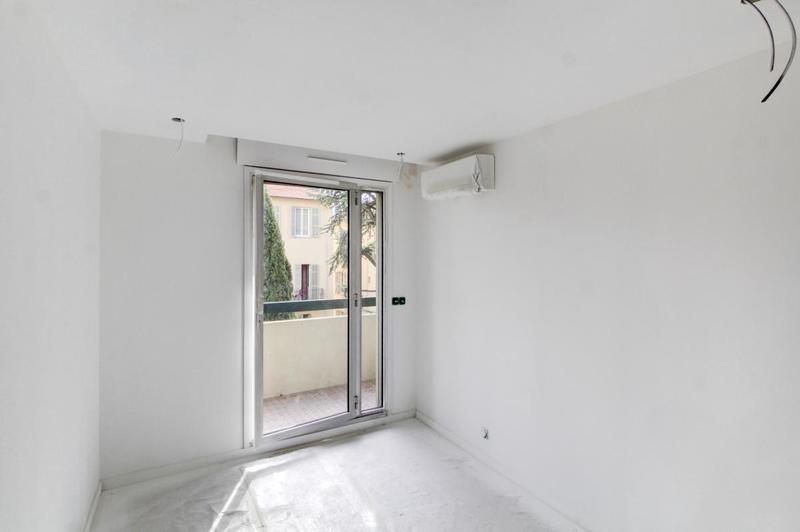 Appartement - 88 m² - 5 pièces