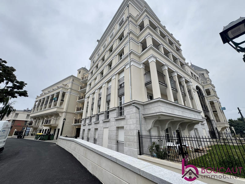 Parking / Garage - 12 m²