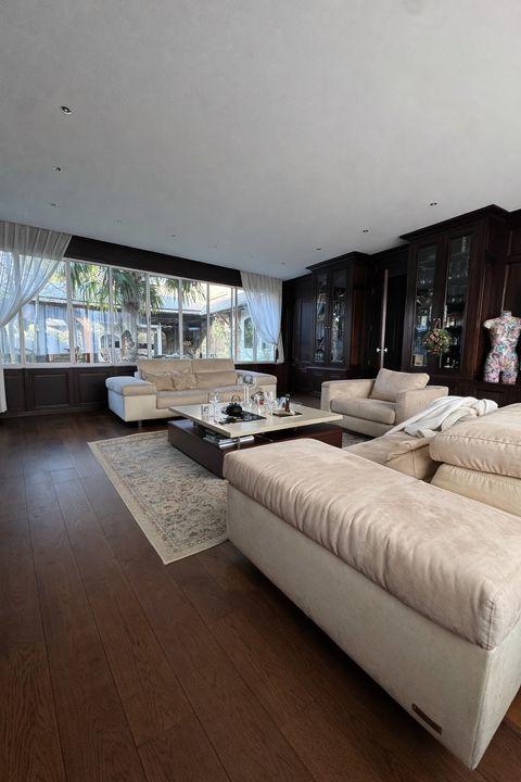 Demeure - 710 m² - 15 pièces