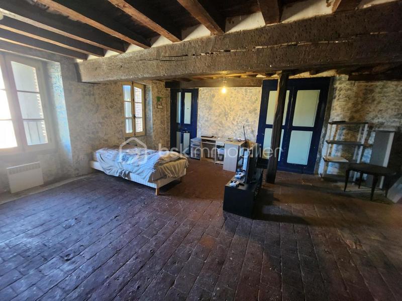 Maison traditionnelle - 157 m² - 6 pièces