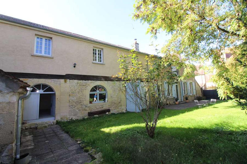 Maison - 190 m² - 6 pièces
