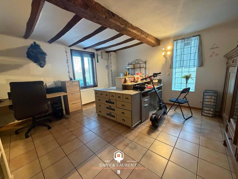 Maison - 181 m² - 8 pièces