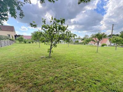Terrain constructible - 805 m²