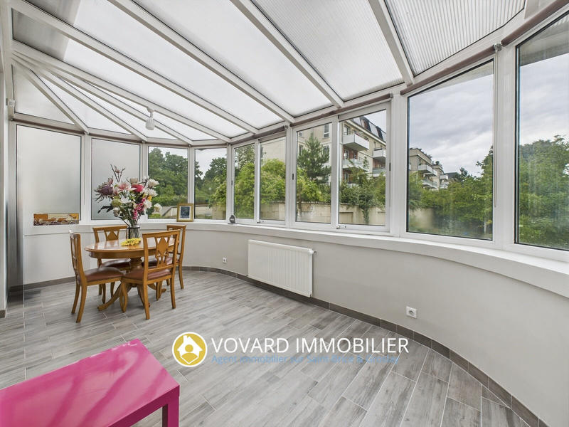 Maison - 234 m² - 8 pièces