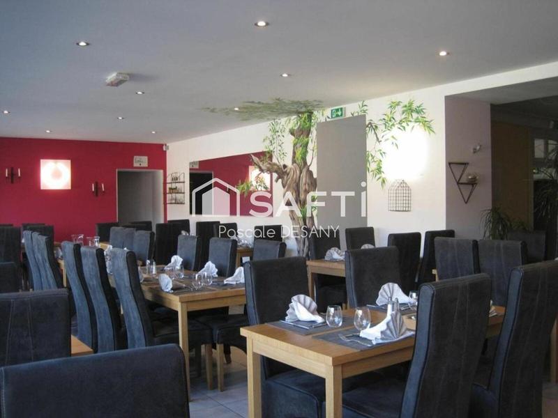 Local commercial - 1 600 m² - 35 pièces